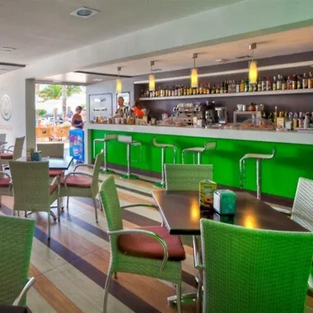 Apartahotel Rocas Blancas
