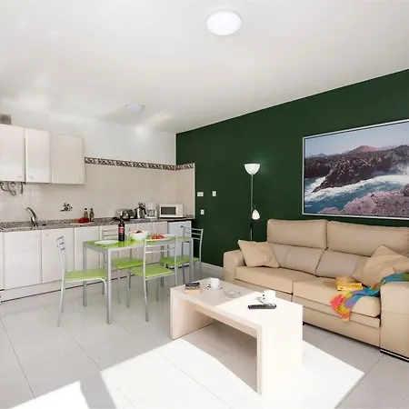 Aparthotel Rocas Blancas 2*