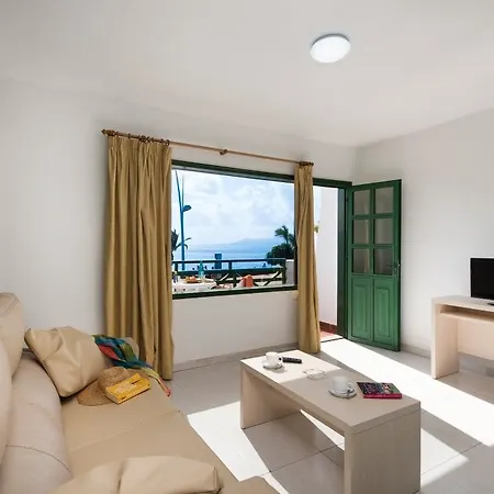 Aparthotel Rocas Blancas 2*