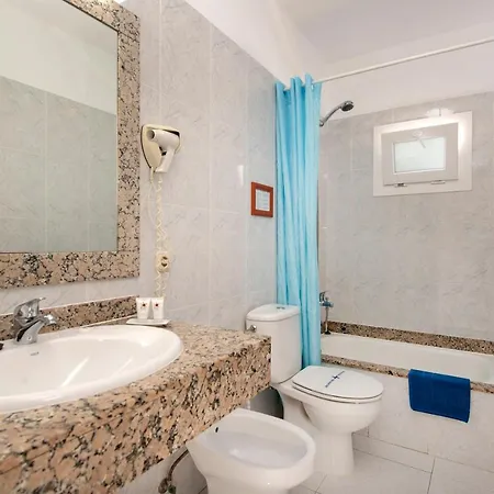 Aparthotel Rocas Blancas 2*