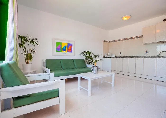 白色岩石公寓 卡门港