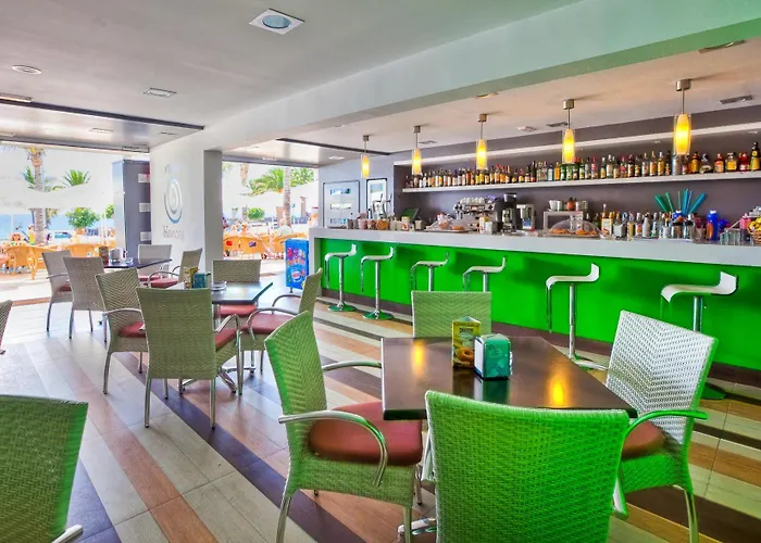 公寓式酒店 白色岩石公寓 卡门港