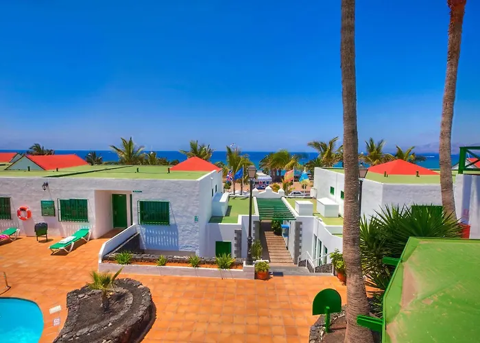 白色岩石公寓 4* 卡门港